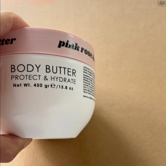 Ciroa Pink Moisturizing Body Oil - Picture 8 of 11